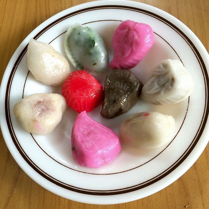 Assorted Mini Kueh – Copyright © 2015 Xie Huiqun. All rights reserved. 